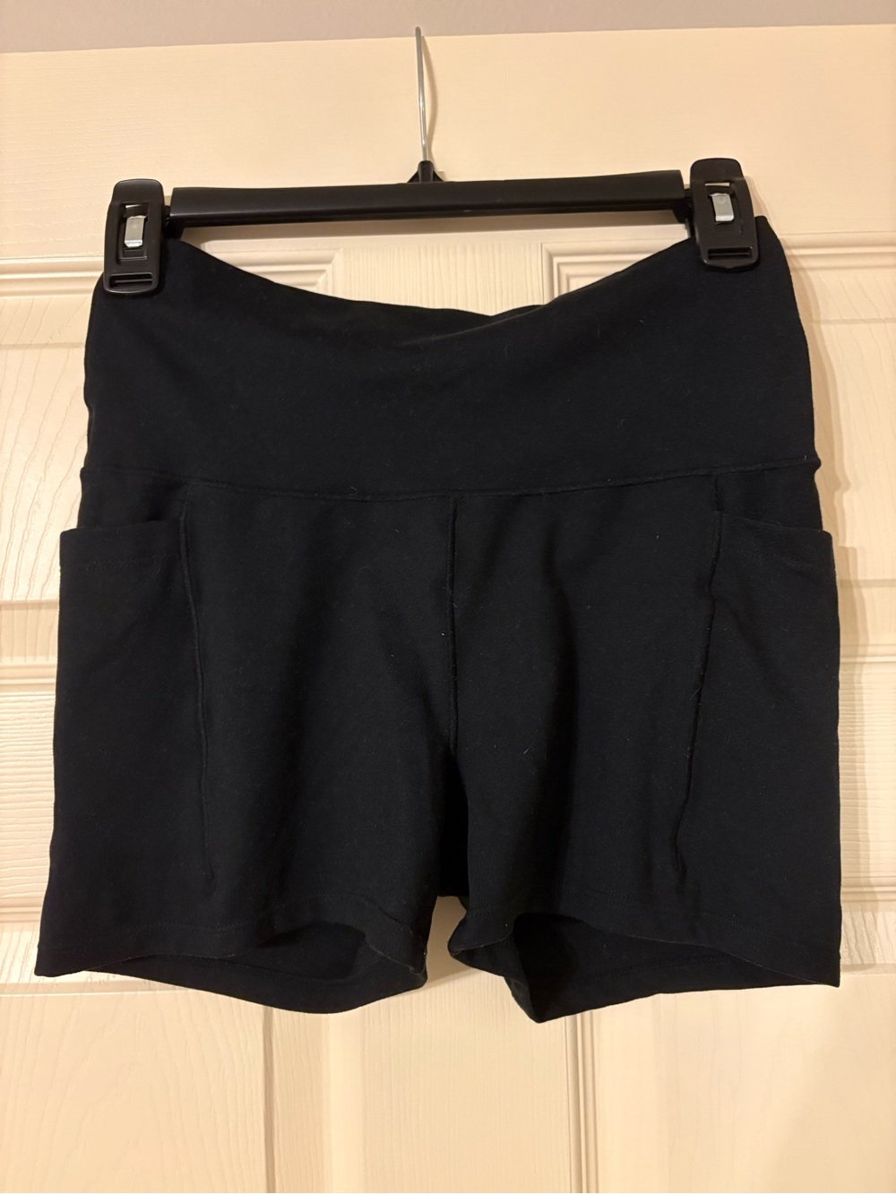 Zobha Black High-Rise Bike Shorts with Side Pockets